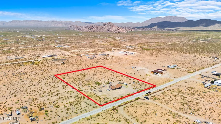17521 Zonobia Avenue, El Paso, Texas 79938