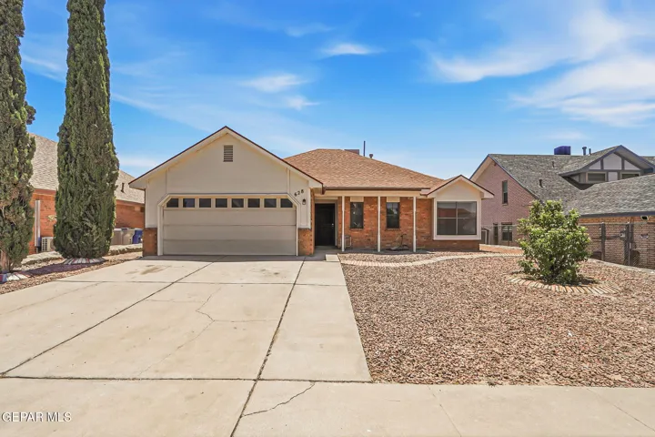 628 Woodcrest Lane, El Paso, Texas 79912