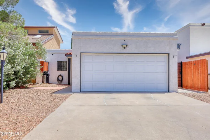 10912 Highwood Way, El Paso, Texas 79936