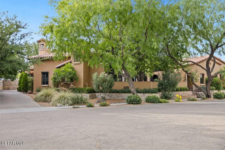 209 Villa Serena Court, El Paso, Texas 79922