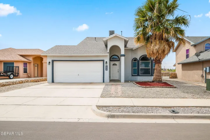732 Desert Ash Drive, Horizon City, Texas 79928