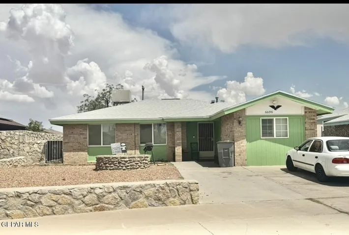 6696 Tiger Eye Drive, El Paso, Texas 79924