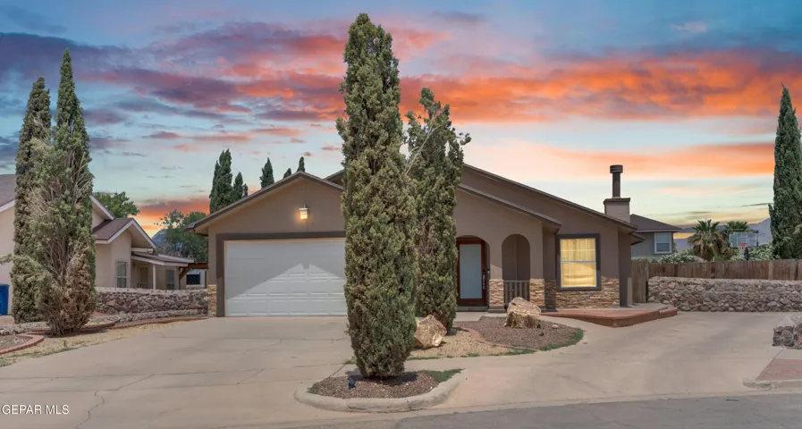 5758 Castle Way, El Paso, Texas 79932