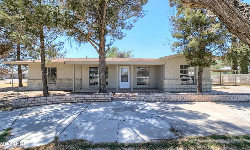 10368 Potencia Drive A, Socorro, Texas 79927