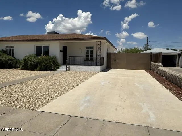 3921 Cambridge Avenue B, El Paso, Texas 79903