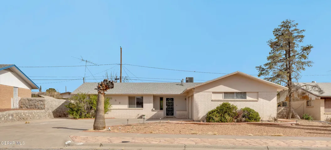 252 Vista Rio Circle, El Paso, Texas 79912