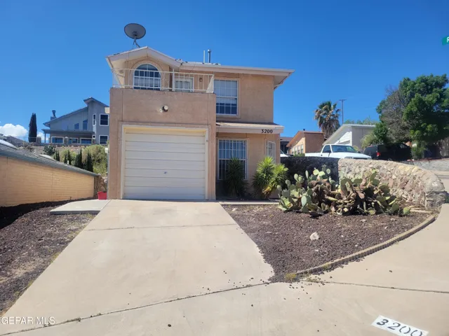 3200 Mountain Ridge Drive, El Paso, Texas 79904