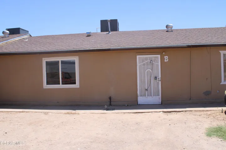 1368 Reid Road B, Socorro, Texas 79927