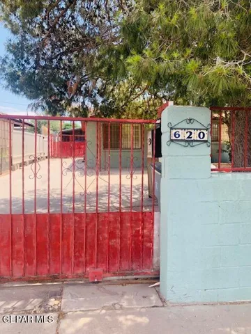 620 N Clark Drive, El Paso, Texas 79905