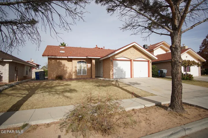 11831 Vere Leasure Drive, El Paso, Texas 79936