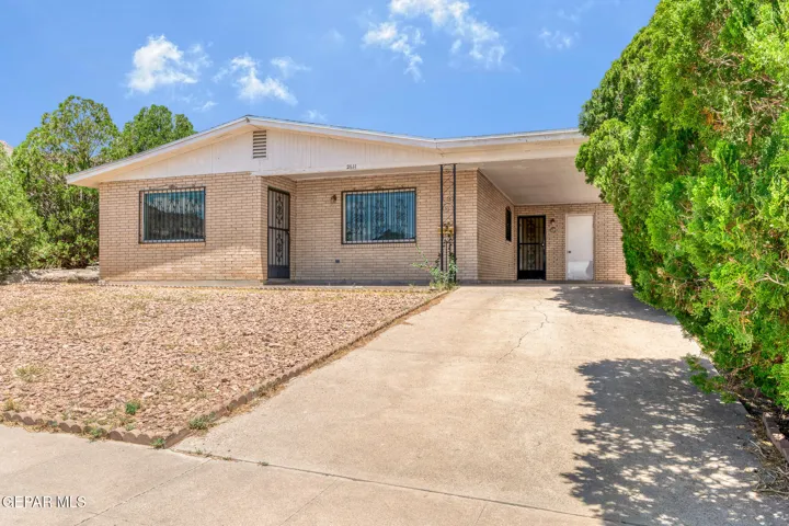 2611 Jefferson Avenue, El Paso, Texas 79930