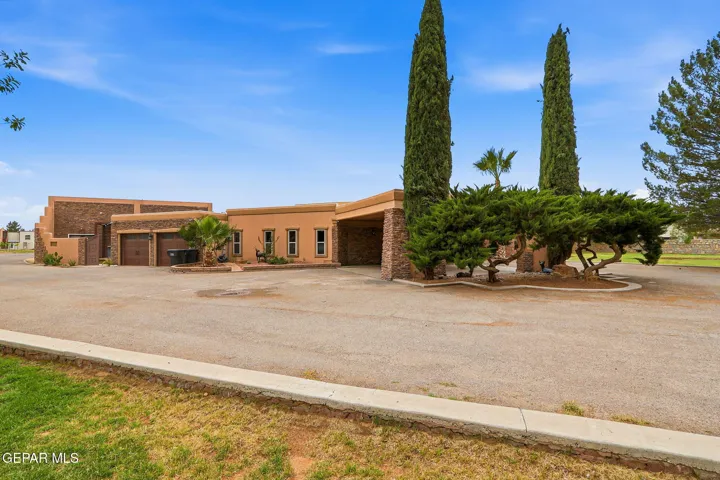 5 Cielo Lindo, Anthony, New Mexico 88021