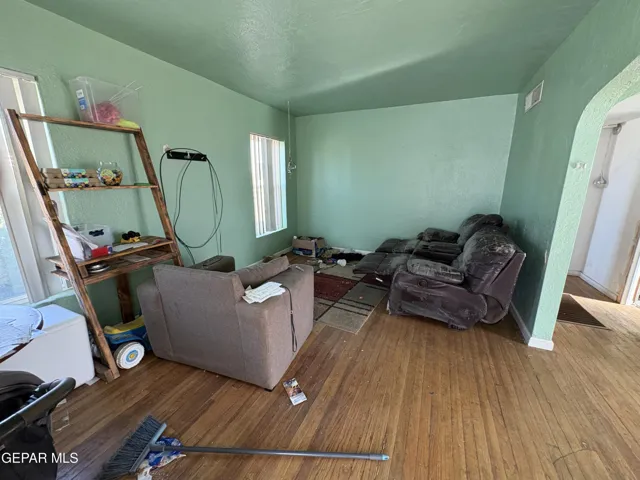 1170