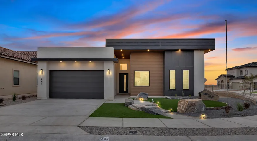 905 Astrop Place, El Paso, Texas 79928