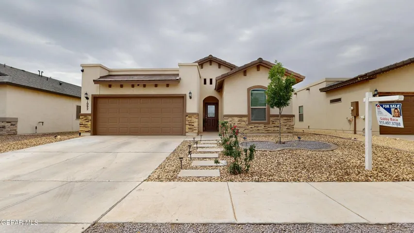 1092 Nickel Hill Avenue, Santa Teresa, New Mexico 88008