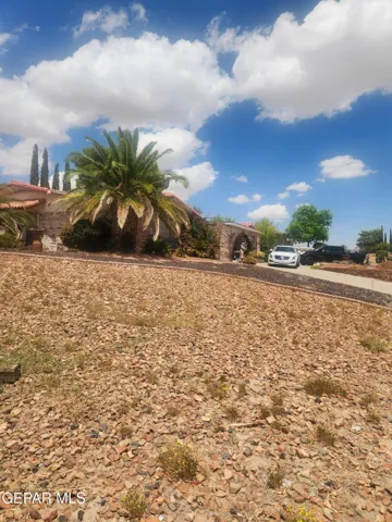 11001 Don January Drive, El Paso, Texas 79935