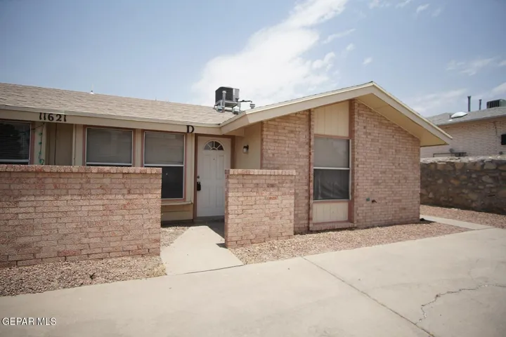 11621 James Watt Drive D, El Paso, Texas 79936