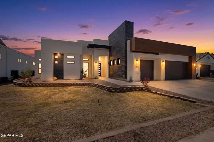 352 Rio De Jazmin Circle, El Paso, Texas 79932