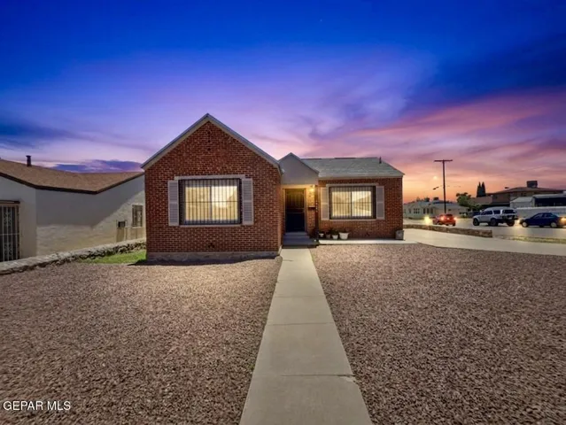 3700 Mckinley Avenue, El Paso, Texas 79930