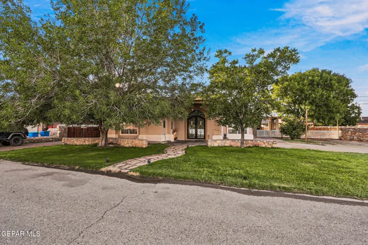 411 Burkett Drive, Clint, Texas 79836