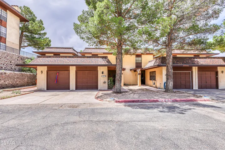 421 Irondale Drive E, El Paso, Texas 79912