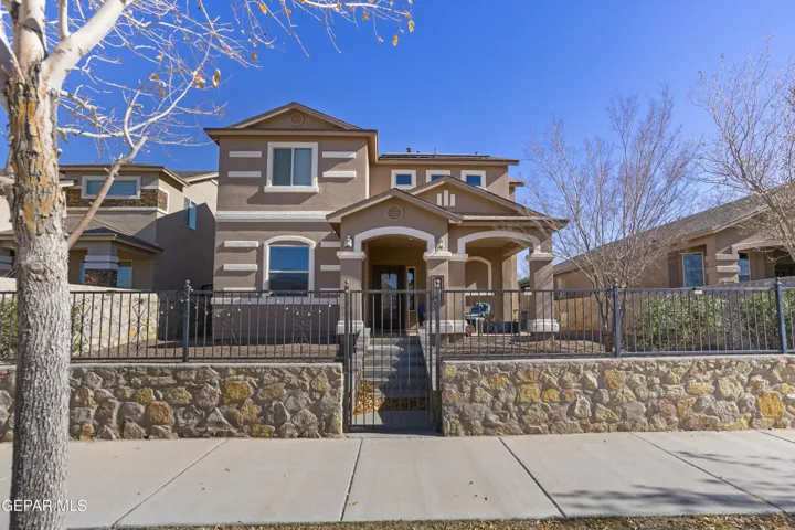 2057 Howard Jones Pl A, El Paso, Texas 79938