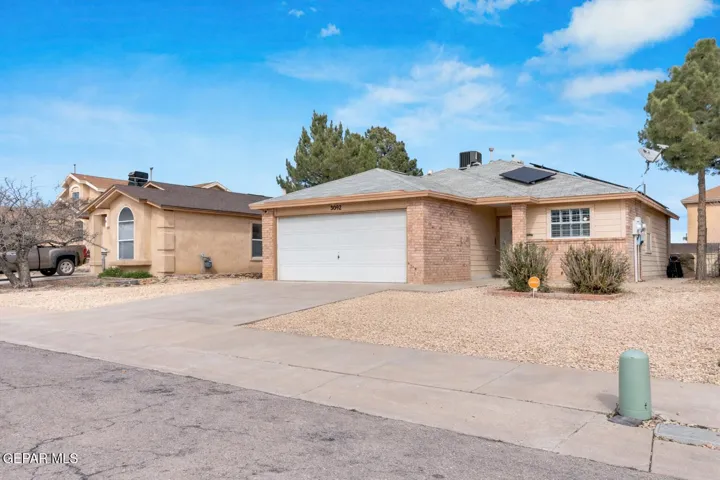 3092 Tierra Bowles Drive, El Paso, Texas 79938