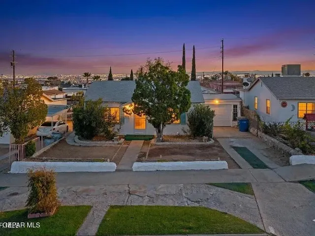 3222 Frankfort Avenue A, El Paso, Texas 79930