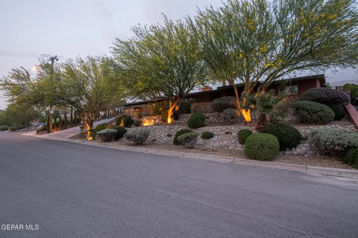 4006 Flamingo Drive, El Paso, Texas 79902