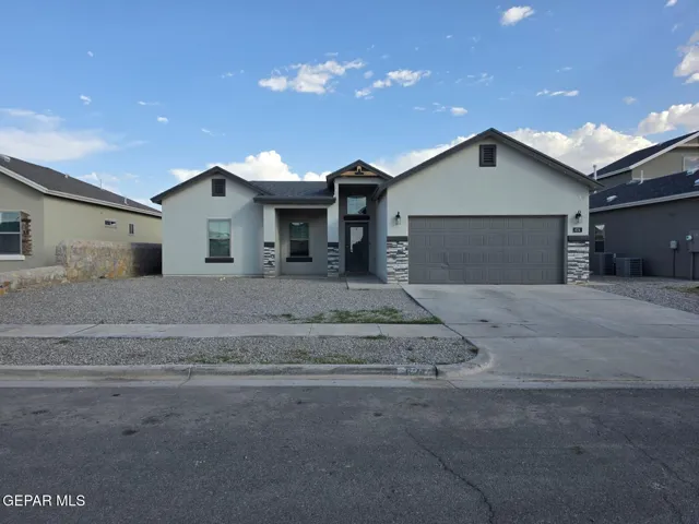 624 David Ortiz Street, Socorro, Texas 79927