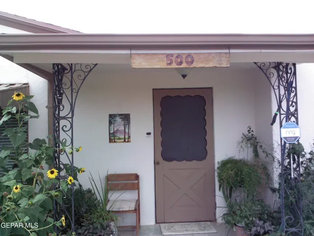 500 Tamarisk Street, Anthony, Texas 79821