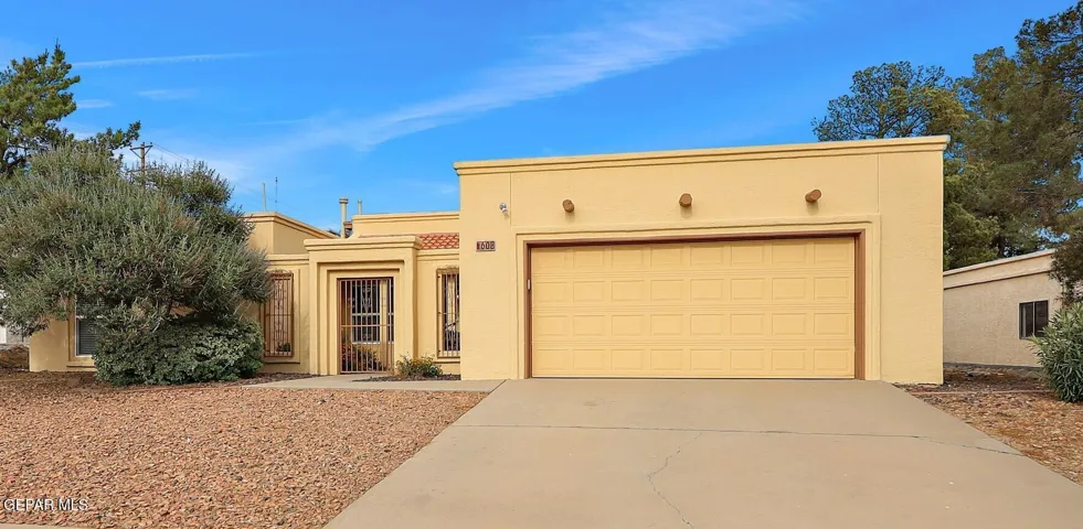 608 La Chapa Avenue, El Paso, Texas 79912