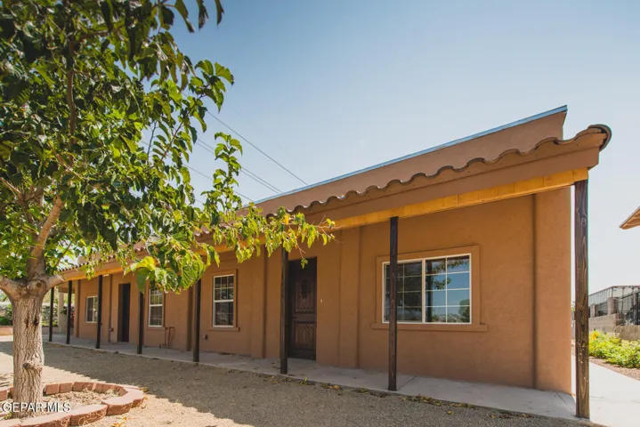 326 Coates Drive B, El Paso, Texas 79932