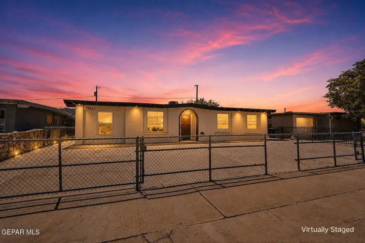 10477 Mackinaw Street, El Paso, Texas 79924