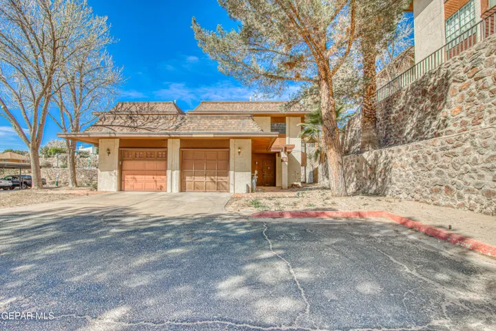 421 Irondale Drive B, El Paso, Texas 79912
