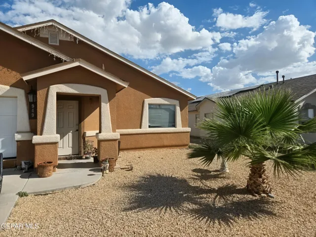 949 Danny Sanchez Place, Anthony, Texas 79821