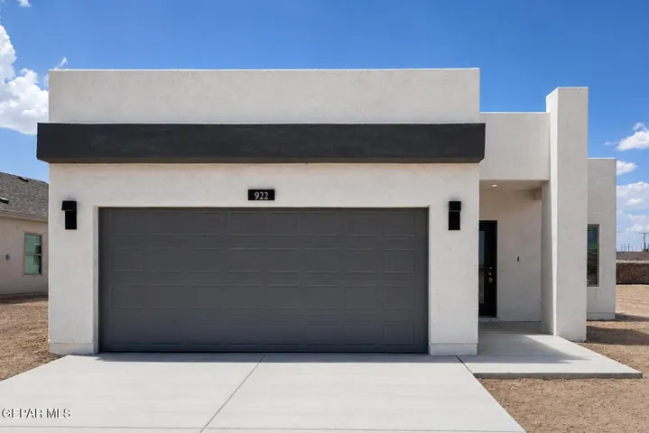 922 Andrew Arroyos Drive, Socorro, Texas 79927