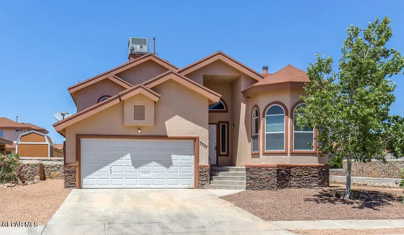 5337 Manuel Puentes Court, El Paso, Texas 79934