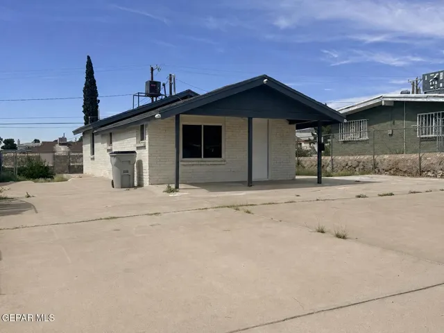 3726 Leavell Avenue A, El Paso, Texas 79904