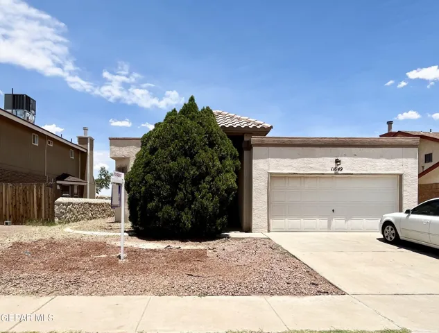 11649 Norman Montion Drive, El Paso, Texas 79936