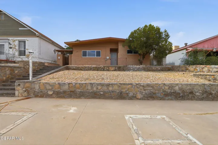 2413 Copper Avenue A, El Paso, Texas 79930