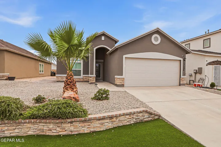 13804 Sky Harbor Avenue, El Paso, Texas 79928