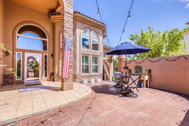 6086 Via De Los Arboles, El Paso, Texas 79932