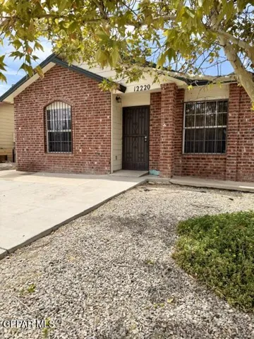 12220 Tierra Alaska Avenue, El Paso, Texas 79938