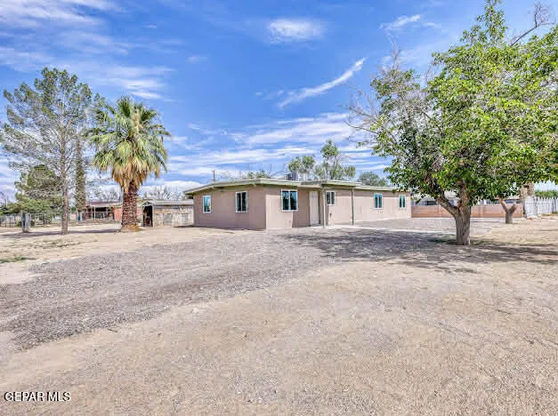 10385 Potencia Drive, Socorro, Texas 79927