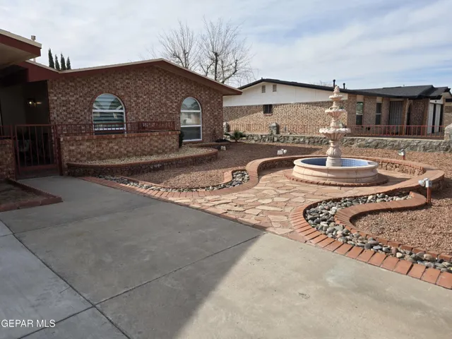 11188 Shoreline Drive, El Paso, Texas 79936