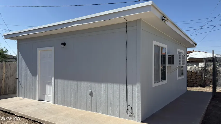 136 Keeney Court C, El Paso, Texas 79907