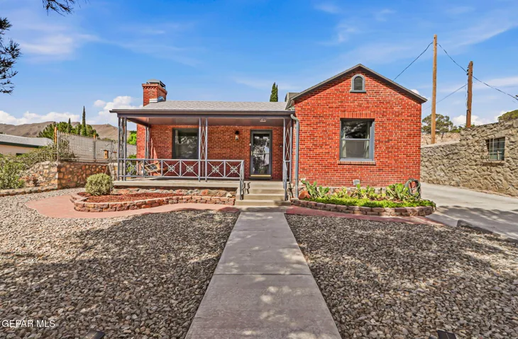 Timeless curb appeal in the heart of the historic Alexander neighborhood, blending classic architecture with modern updates.
