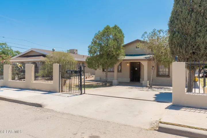 404 & 406 French Place 1-8, El Paso, Texas 79905