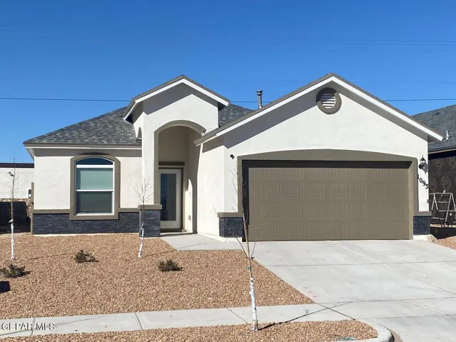 345 Kindred Drive, Clint, Texas 79836